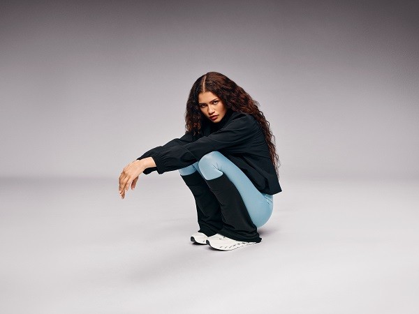 Zendaya ޴  On ɳں ˶̬ дƷƹ